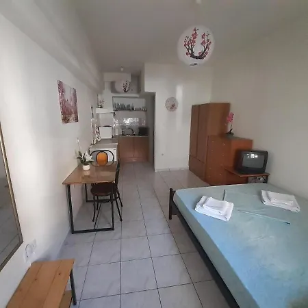 Apartment Yellow House Kalamata